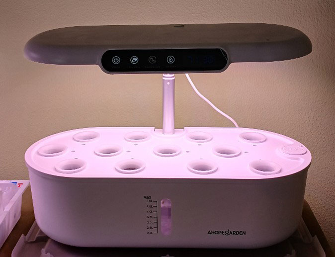 Desktop Hydroponics: Fresh Greens All Year – Johnson County Master ...